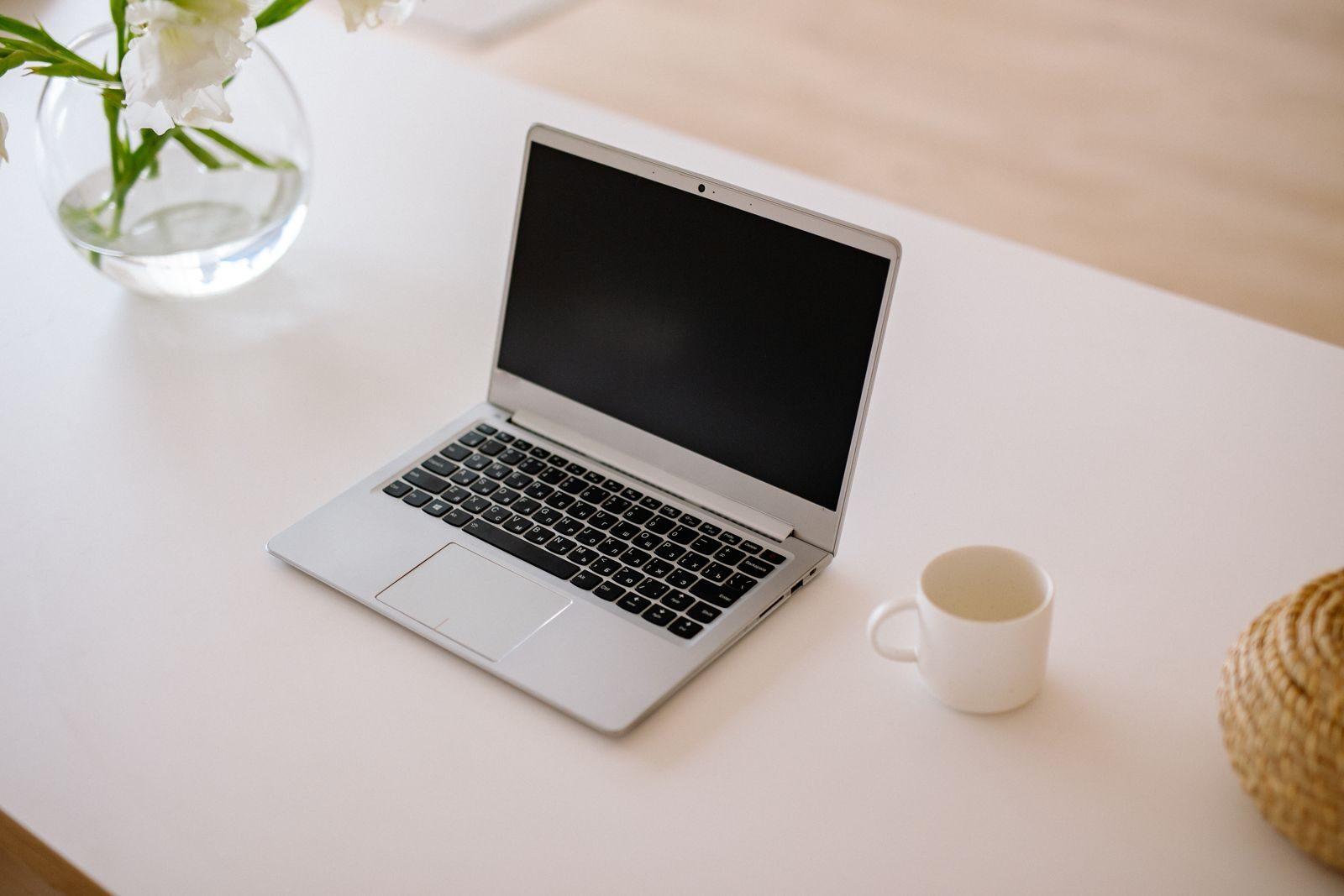 Simple Ways to Reduce Digital Clutter at Home