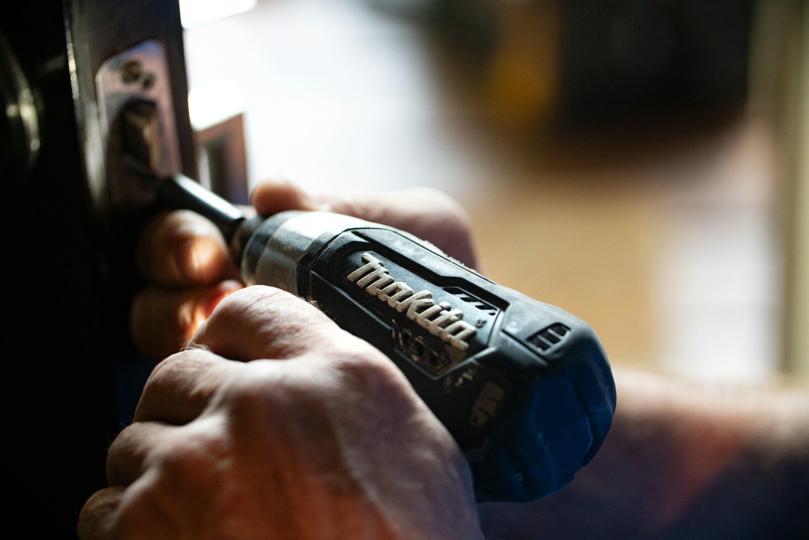 How to Fix a Loose or Broken Door Hinge: A Practical DIY Guide